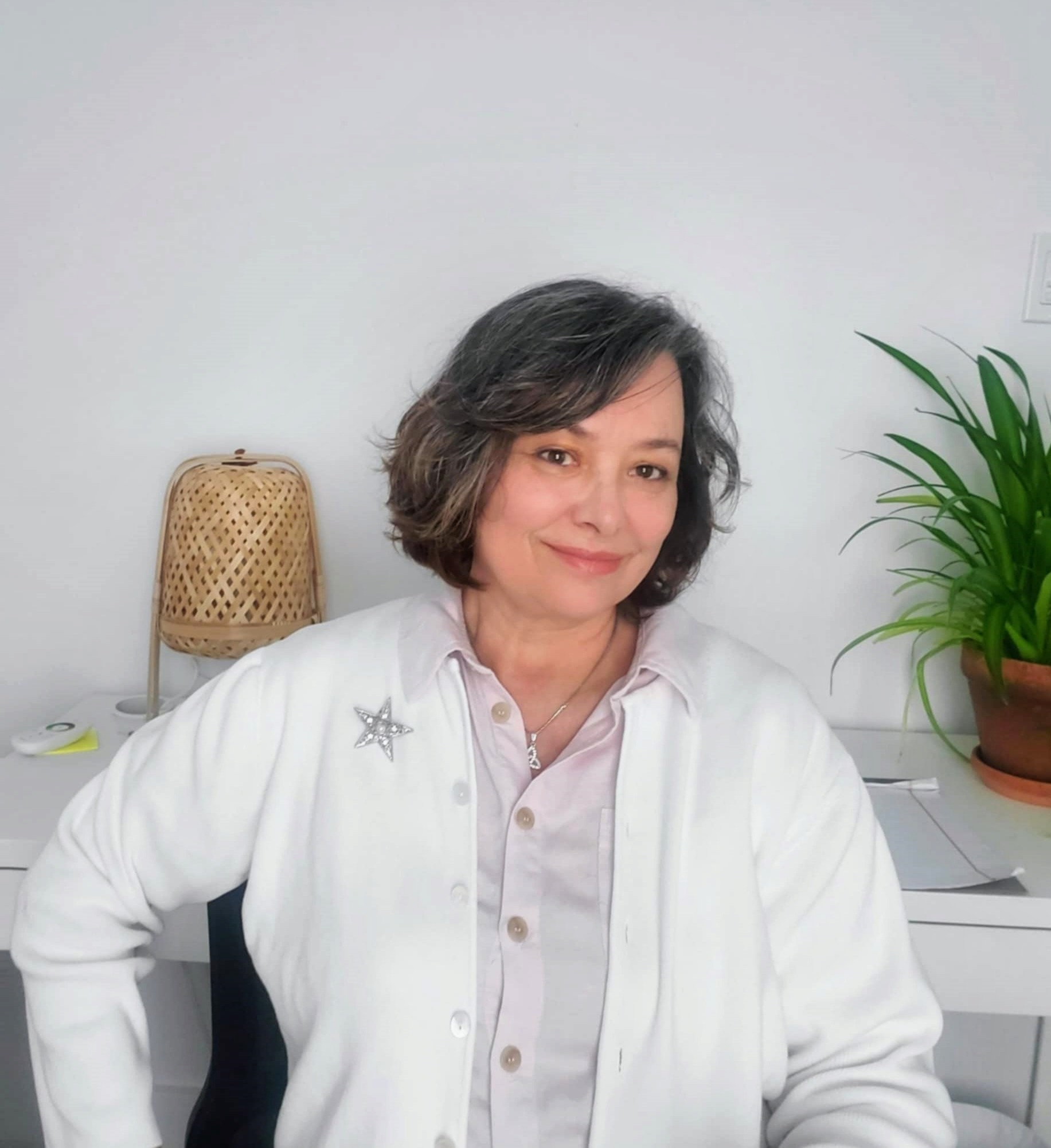 D. Mina-Laura Moldovan